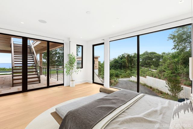 $14,495,000 | 15 North North Neck Lane, Montauk, NY 11954