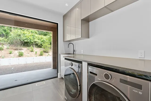 $14,495,000 | 15 North North Neck Lane, Montauk, NY 11954