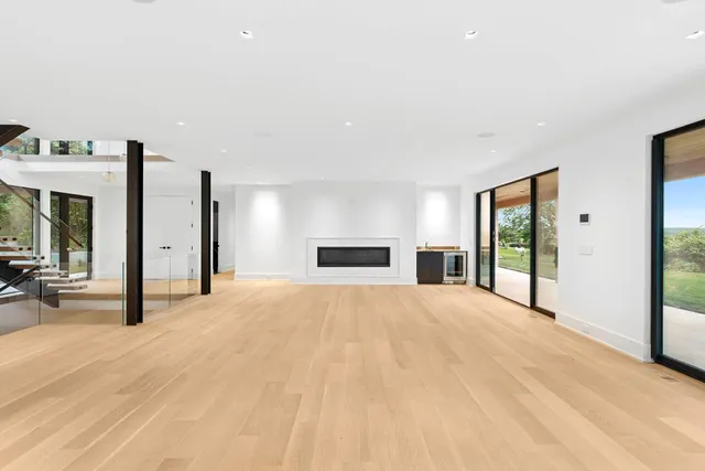 $14,495,000 | 15 North North Neck Lane, Montauk, NY 11954