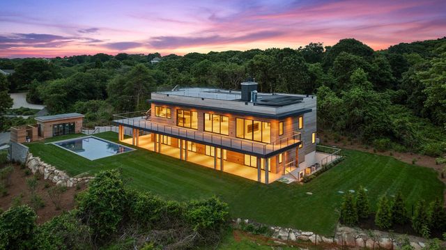 $14,495,000 | 15 North North Neck Lane, Montauk, NY 11954