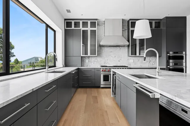 $14,495,000 | 15 North North Neck Lane, Montauk, NY 11954