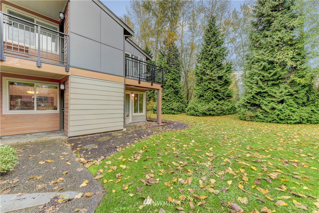 10831 Northeast 147th Lane, Unit R103 Bothell, WA 98011 - Photo 14 of 15 Gallery Image 14