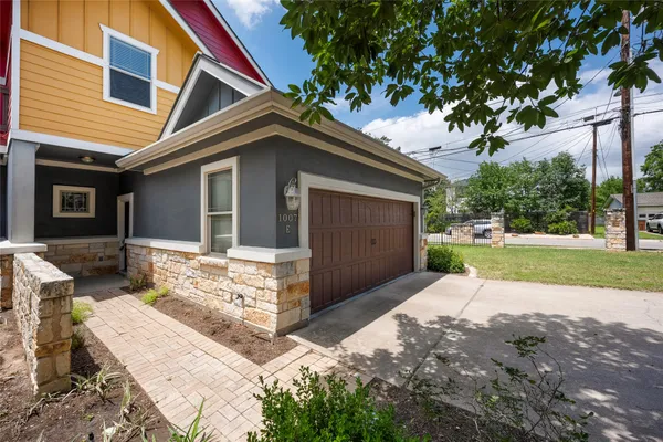 $2,800 | 1007 Taulbee Lane, Unit E, Austin, TX 78757