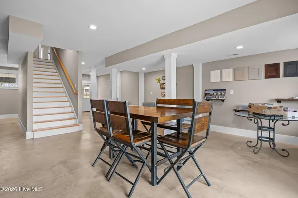 $1,200,000 | 3093 Whichards Beach Road, Chocowinity, NC 27817