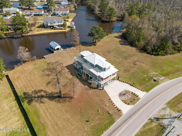 $1,200,000 | 3093 Whichards Beach Road, Chocowinity, NC 27817