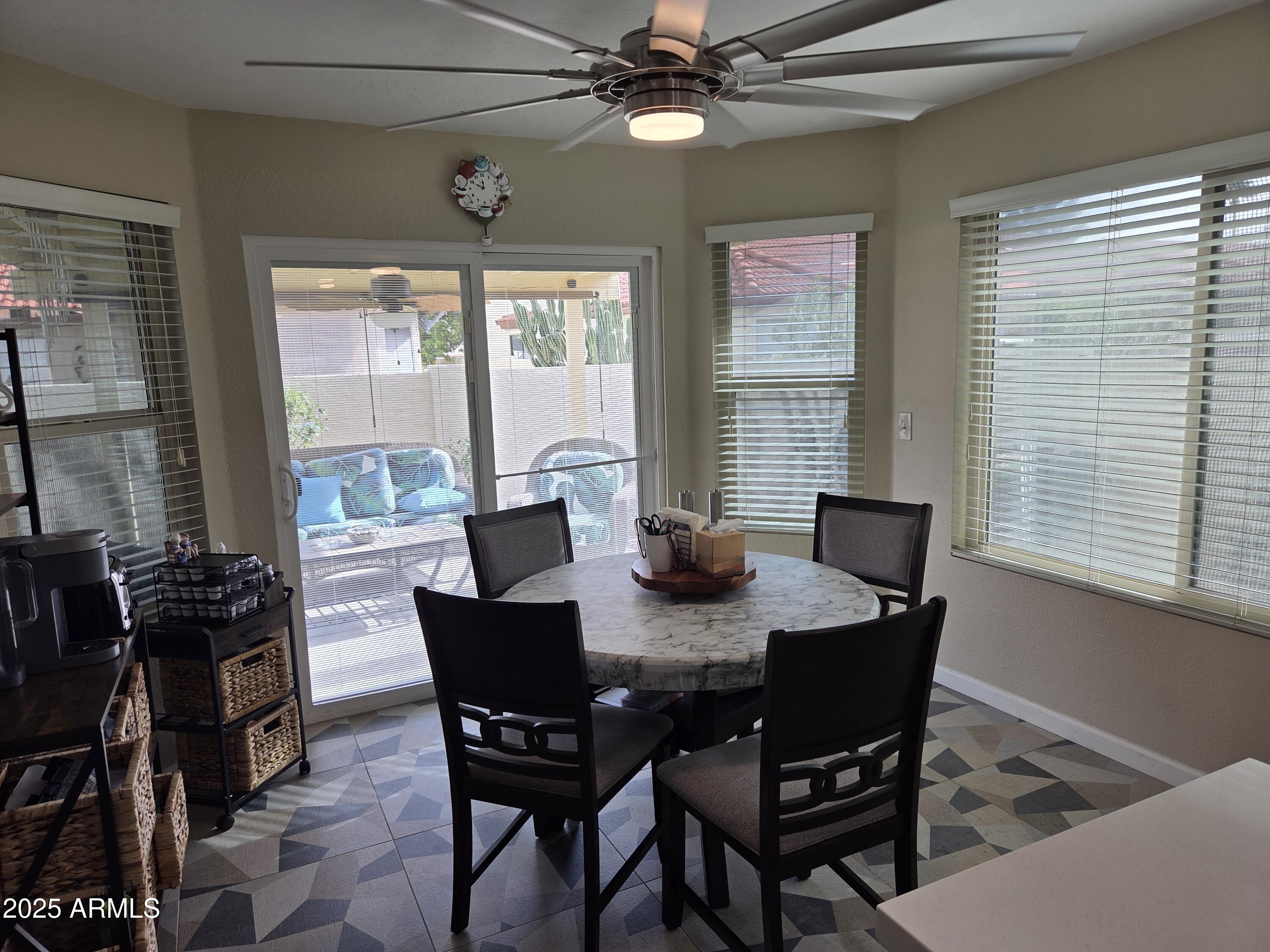 542 South Higley Road, Unit 53 Mesa, AZ 85206 - Photo 6 of 23 Dining Area