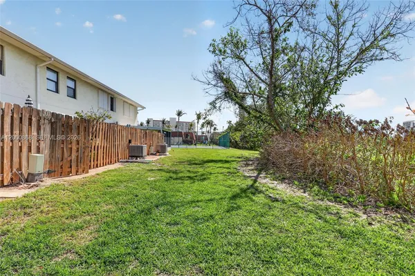 $2,700 | 9425 South Ocean Drive, Unit 67, Jensen Beach, FL 34957