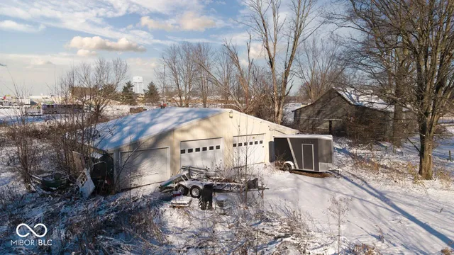 $845,000 | 4844 North U Highway South, Seymour, IN 47274