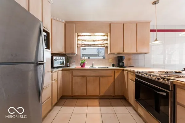 $845,000 | 4844 North U Highway South, Seymour, IN 47274