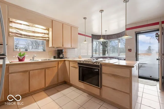 $845,000 | 4844 North U Highway South, Seymour, IN 47274