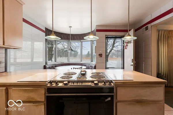 $845,000 | 4844 North U Highway South, Seymour, IN 47274