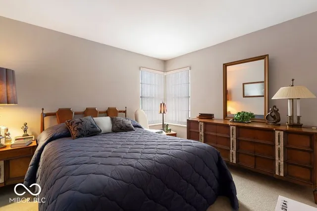 $845,000 | 4844 North U Highway South, Seymour, IN 47274