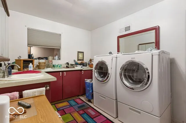 $845,000 | 4844 North U Highway South, Seymour, IN 47274