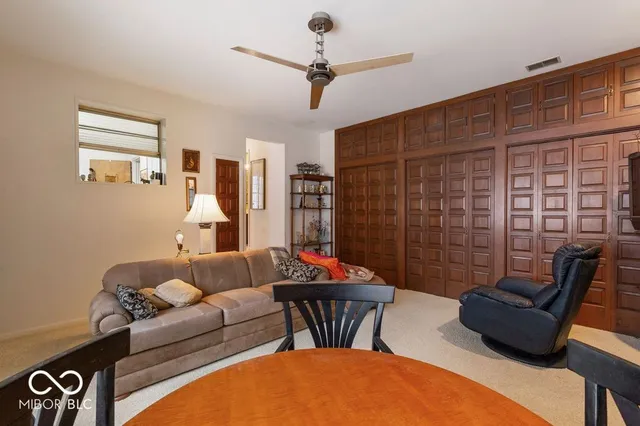 $845,000 | 4844 North U Highway South, Seymour, IN 47274