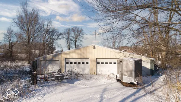 $845,000 | 4844 North U Highway South, Seymour, IN 47274