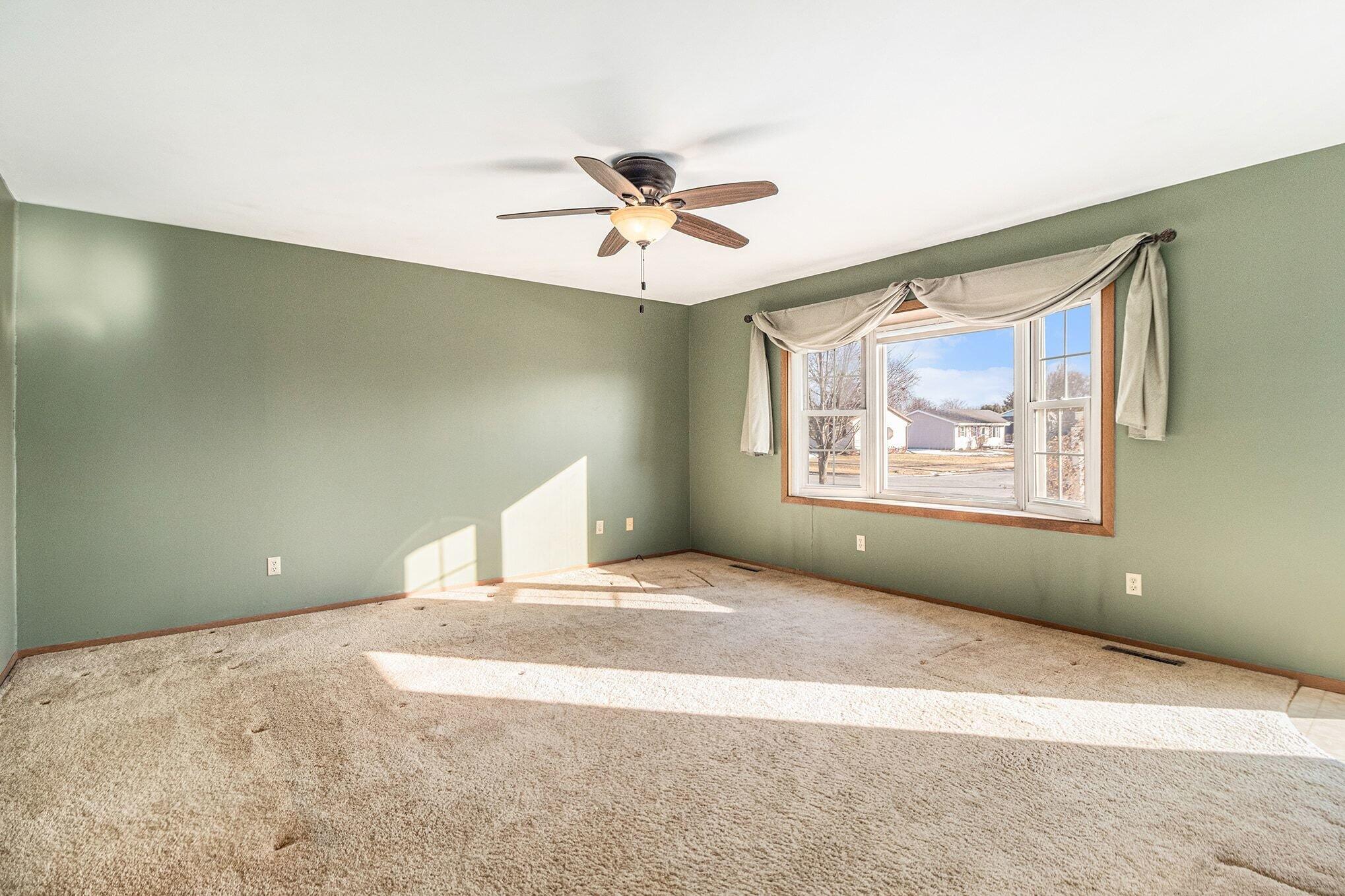 601 Aspen Street Hebron, IN 46341 - Photo 9 of 24 2038x1358