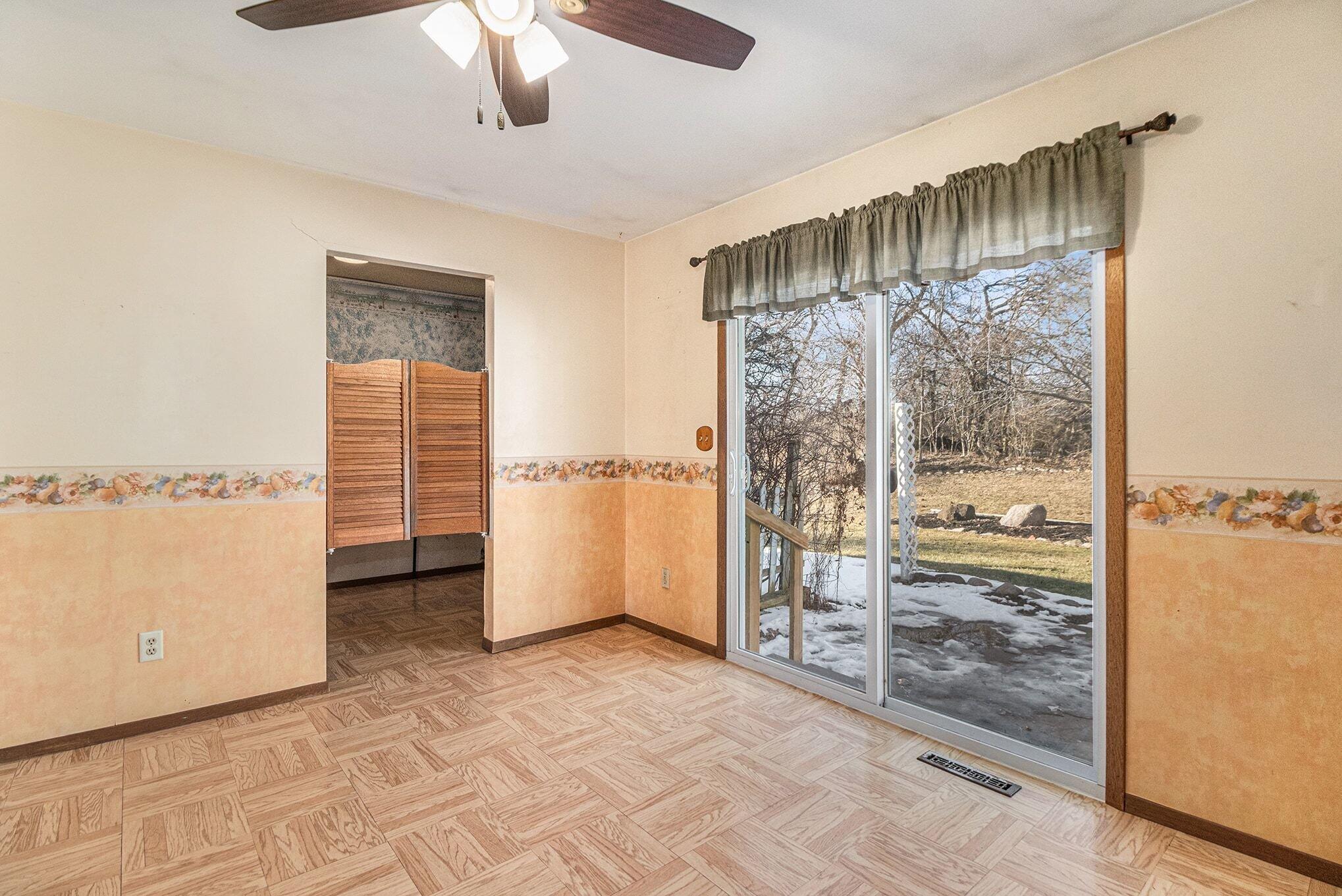 601 Aspen Street Hebron, IN 46341 - Photo 10 of 24 2038x1361