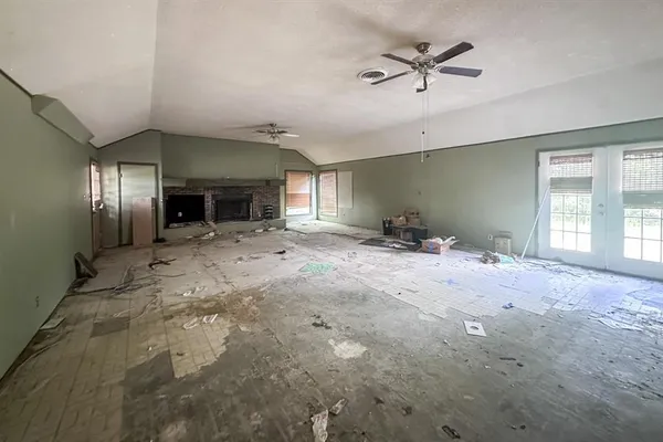 $98,943 | 701 Park Hill Drive, Lake Charles, LA 70605
