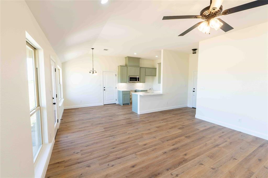 507 Crusher Road Jacksboro, TX 76458 - Photo 15 of 28