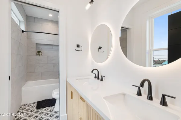 $3,600,000 | 3503 Ocean Drive, Unit E, Emerald Isle, NC 28594