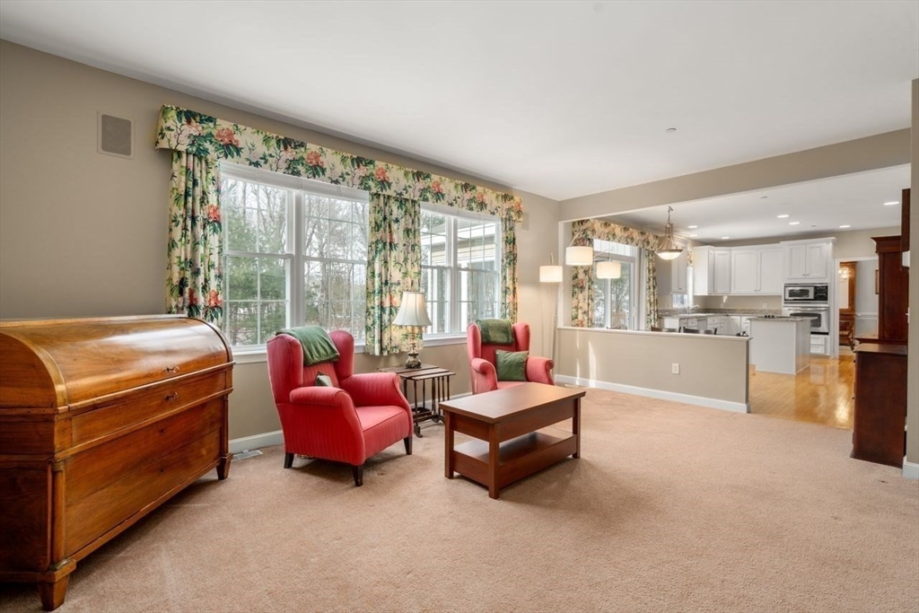 65 Amberville Road North Andover, MA 01845 - Photo 19 of 42