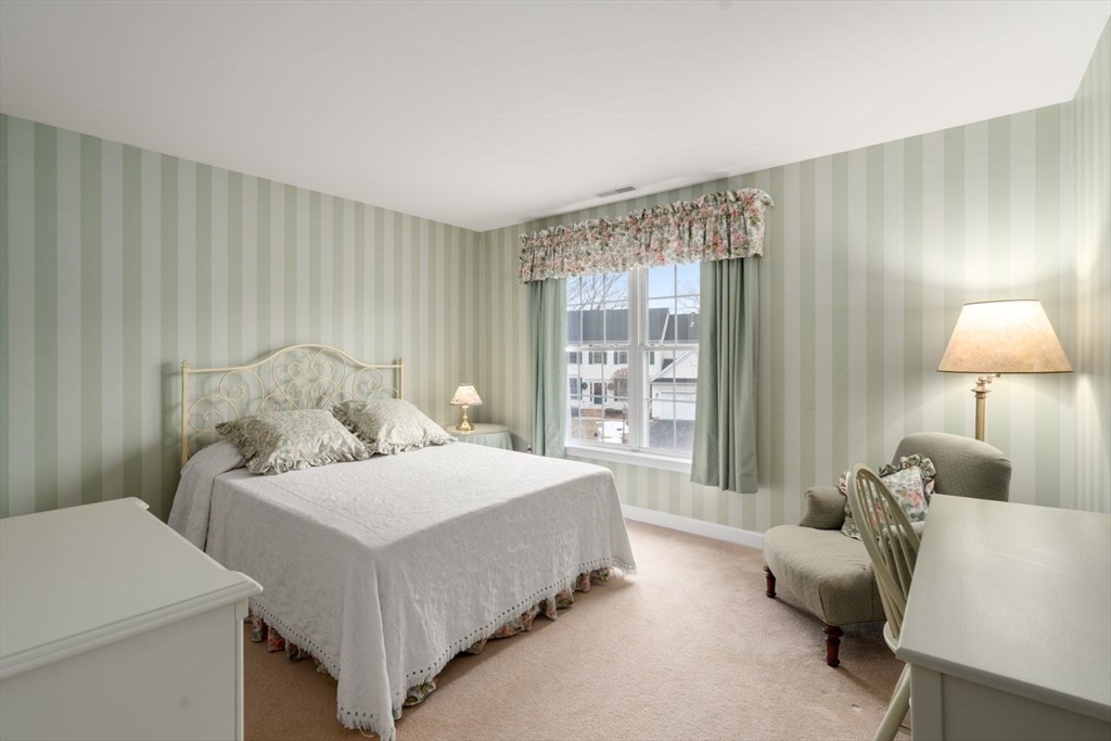 65 Amberville Road North Andover, MA 01845 - Photo 28 of 42