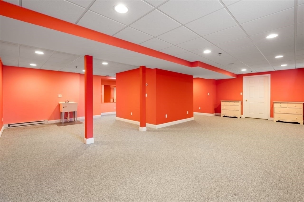 65 Amberville Road North Andover, MA 01845 - Photo 33 of 42