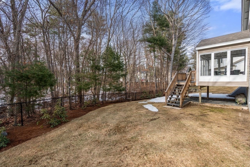 65 Amberville Road North Andover, MA 01845 - Photo 40 of 42