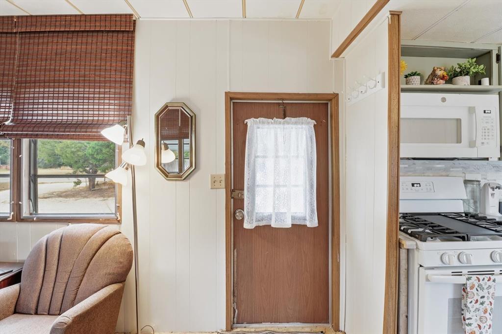 7749 West Chassahowitzka Street Homosassa, FL 34446 - Photo 7 of 30