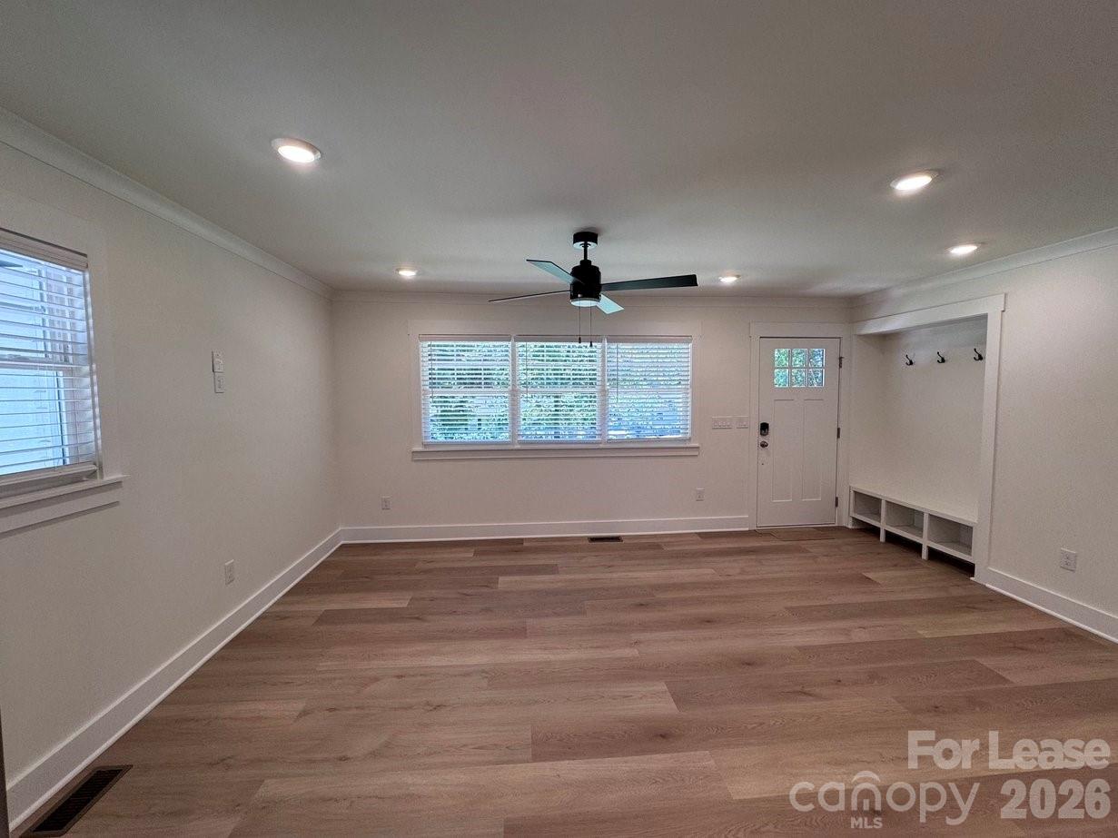 549 Manhasset Road Charlotte, NC 28209 - Photo 9 of 35
