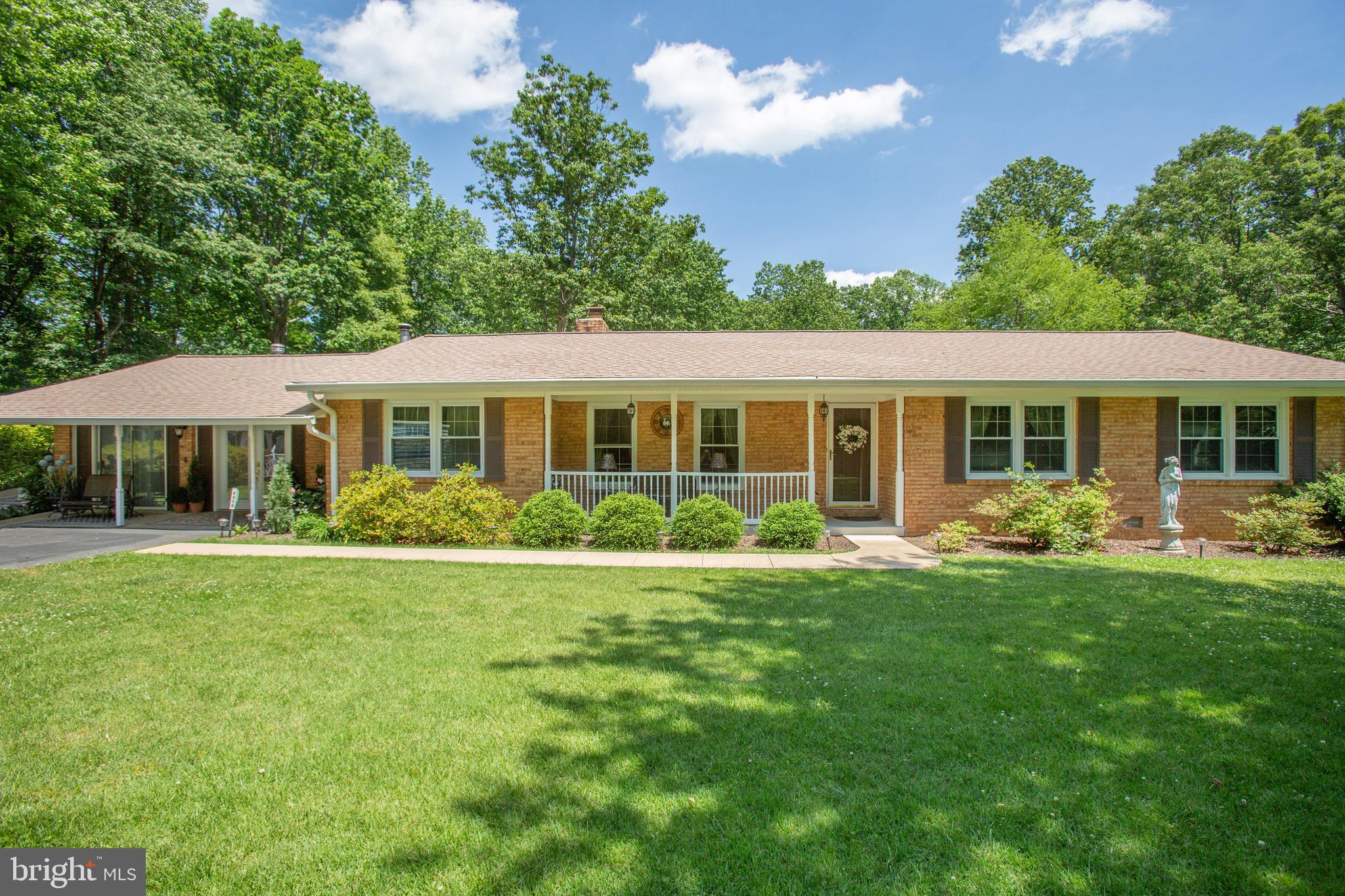 6908 Token Valley Road Manassas, VA 20112 - Photo 1 of 59 Welcome home!