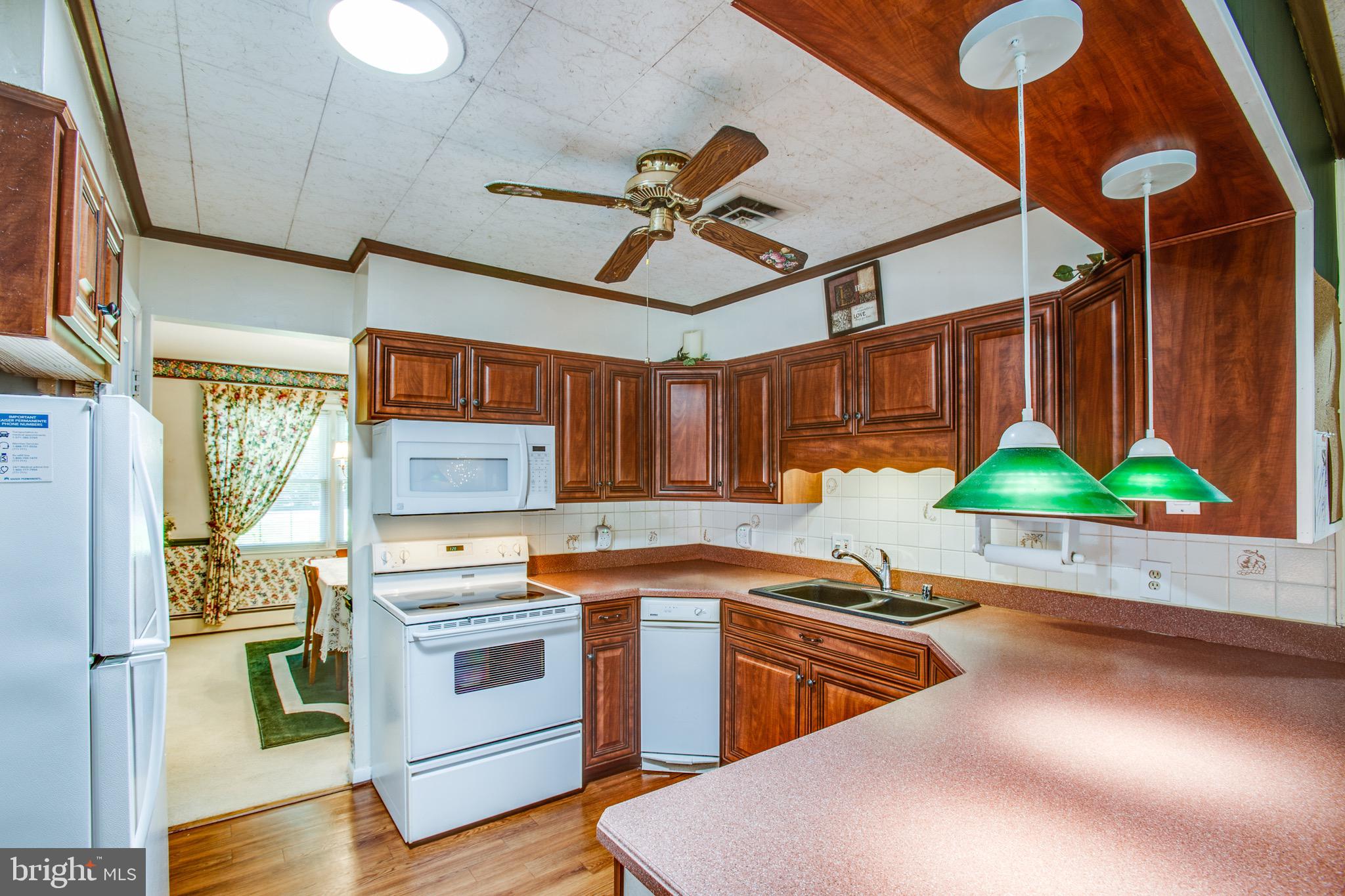 6908 Token Valley Road Manassas, VA 20112 - Photo 13 of 59 Kitchen