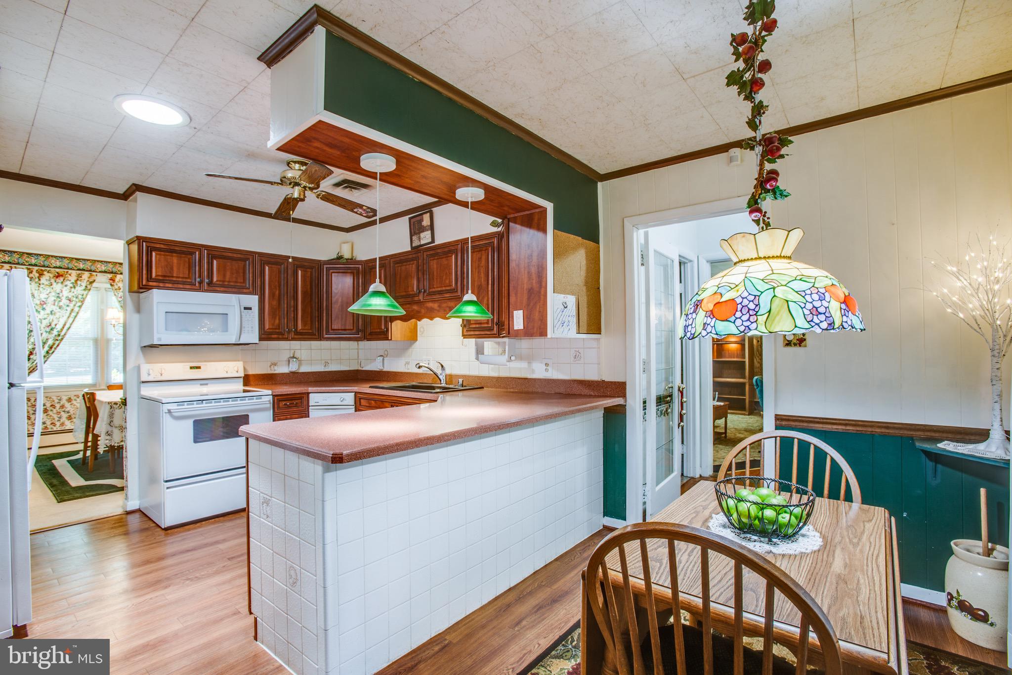 6908 Token Valley Road Manassas, VA 20112 - Photo 16 of 59 Kitchen