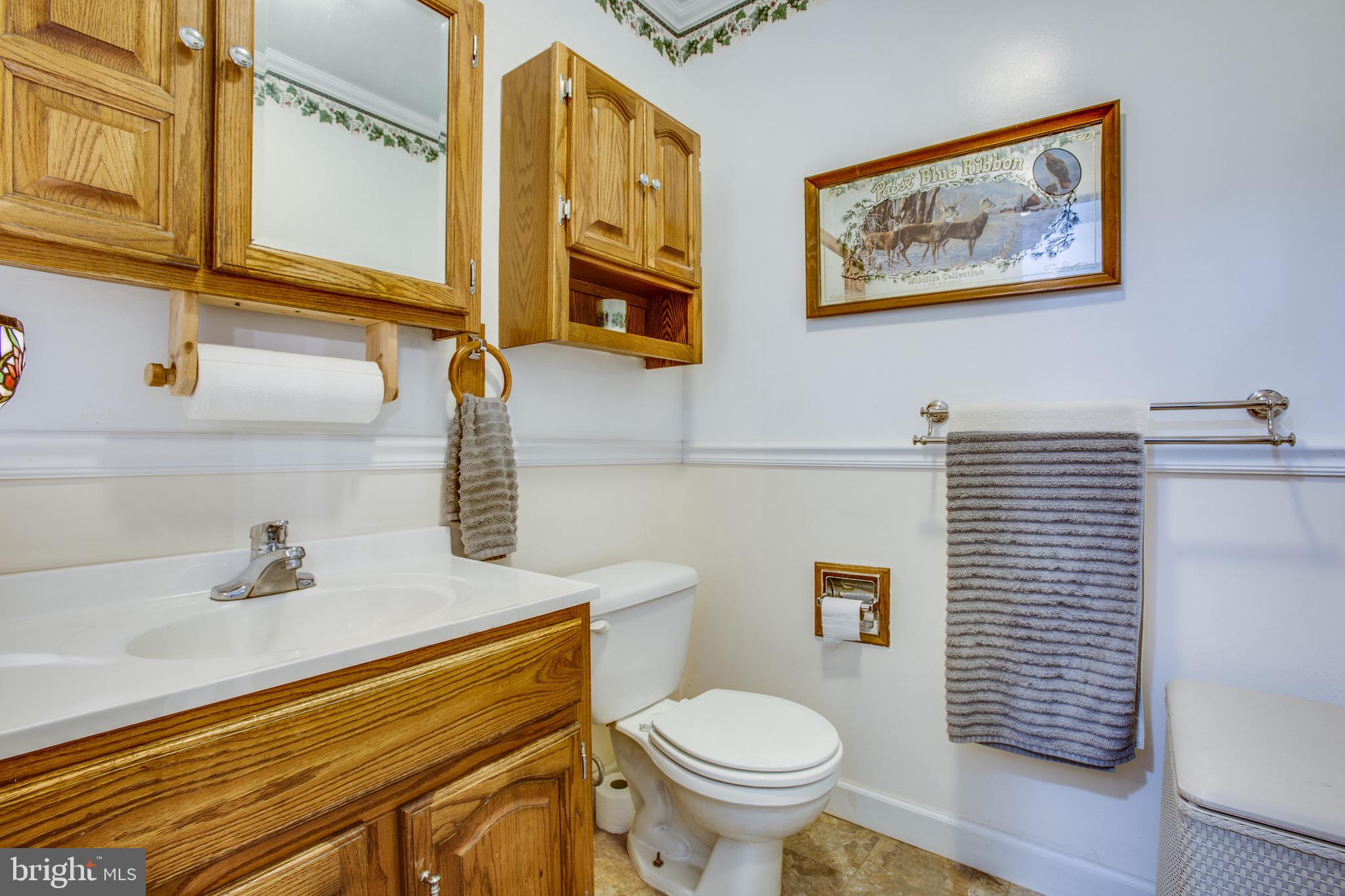 6908 Token Valley Road Manassas, VA 20112 - Photo 20 of 59 Half bathroom