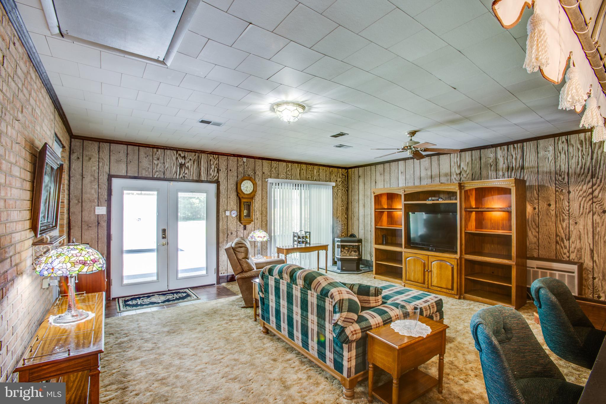 6908 Token Valley Road Manassas, VA 20112 - Photo 21 of 59 Recreational room