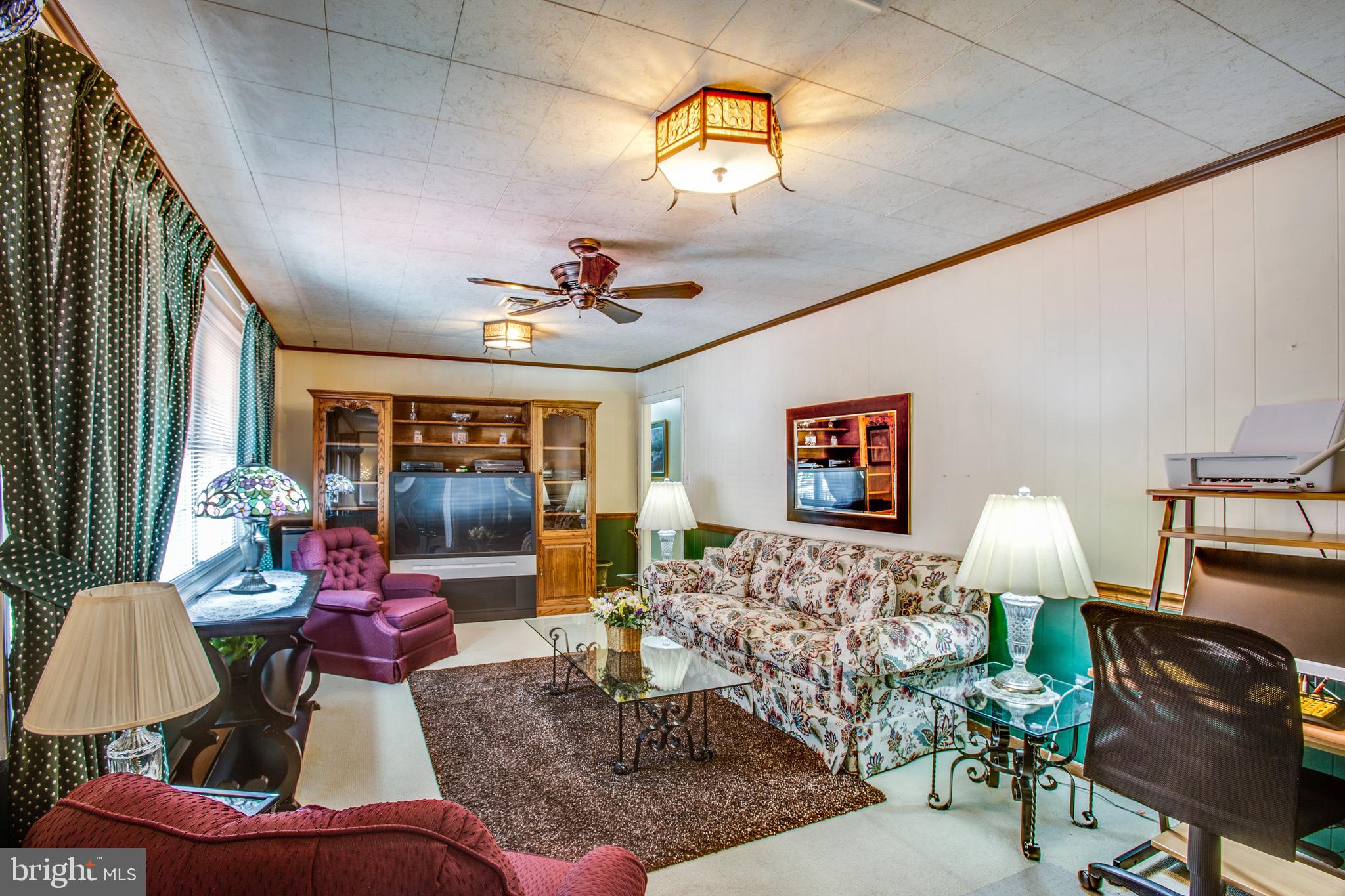 6908 Token Valley Road Manassas, VA 20112 - Photo 24 of 59 Family room