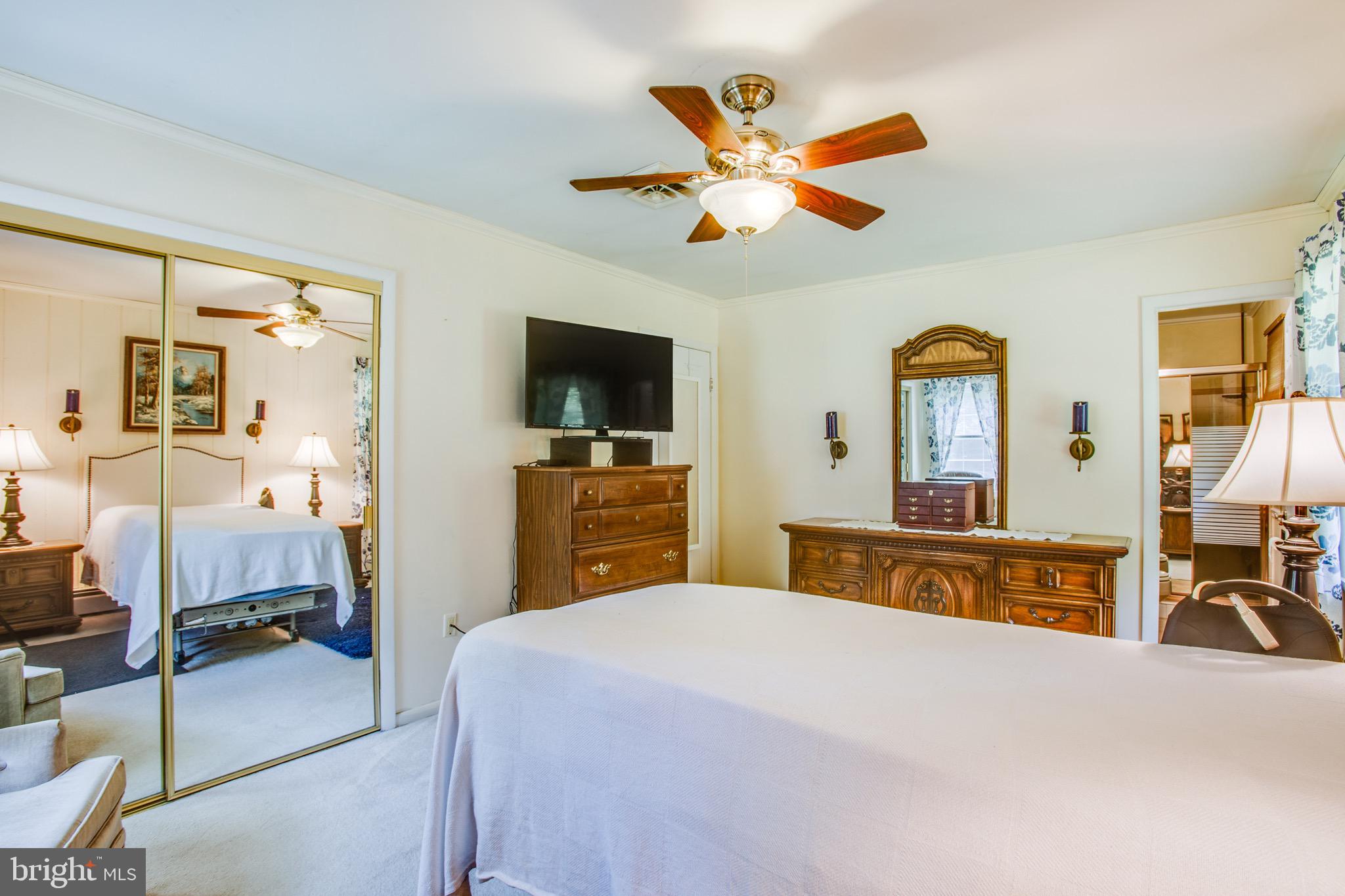 6908 Token Valley Road Manassas, VA 20112 - Photo 28 of 59 Primary bedroom