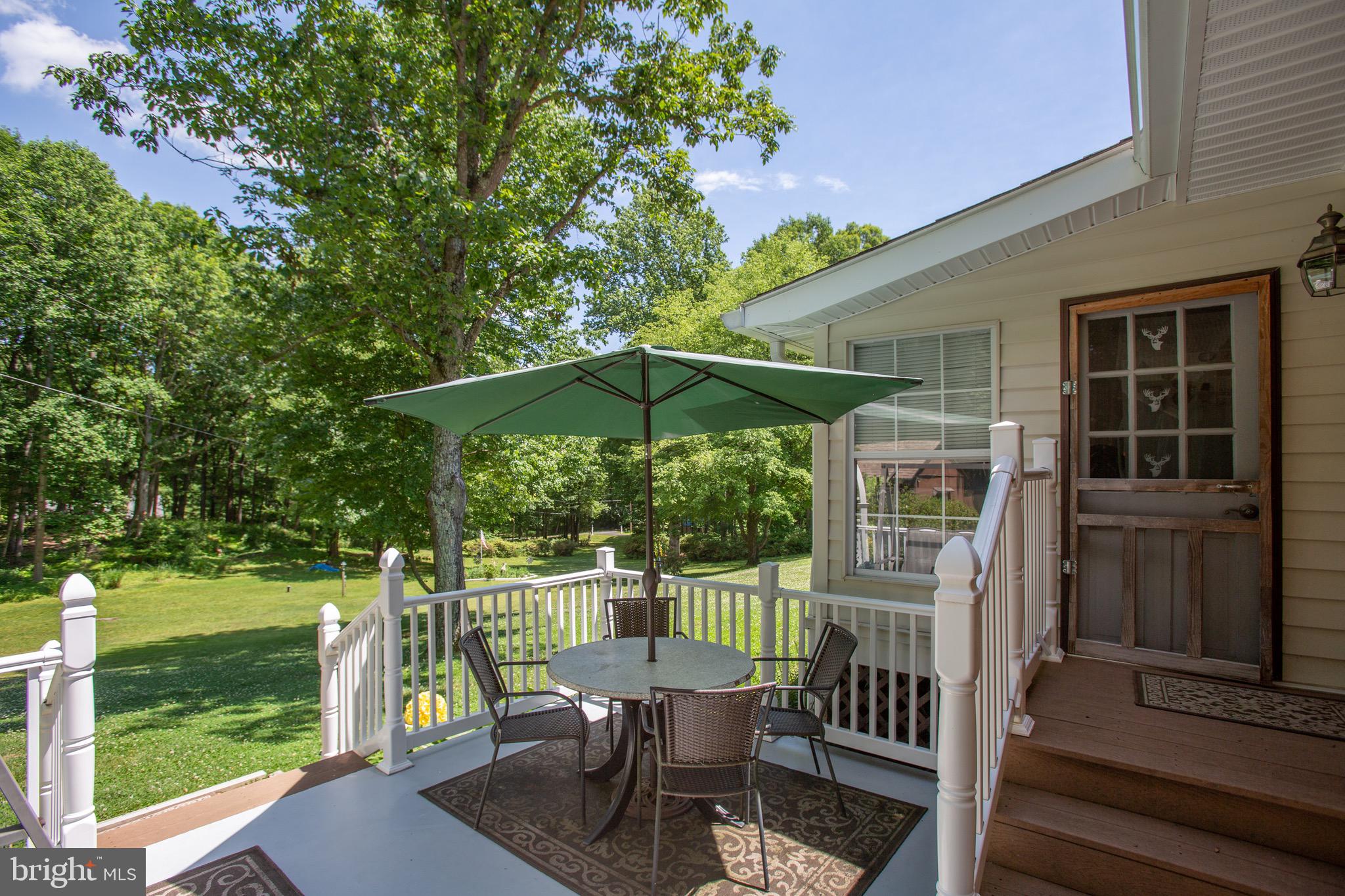 6908 Token Valley Road Manassas, VA 20112 - Photo 37 of 59 Patio 1 of 2