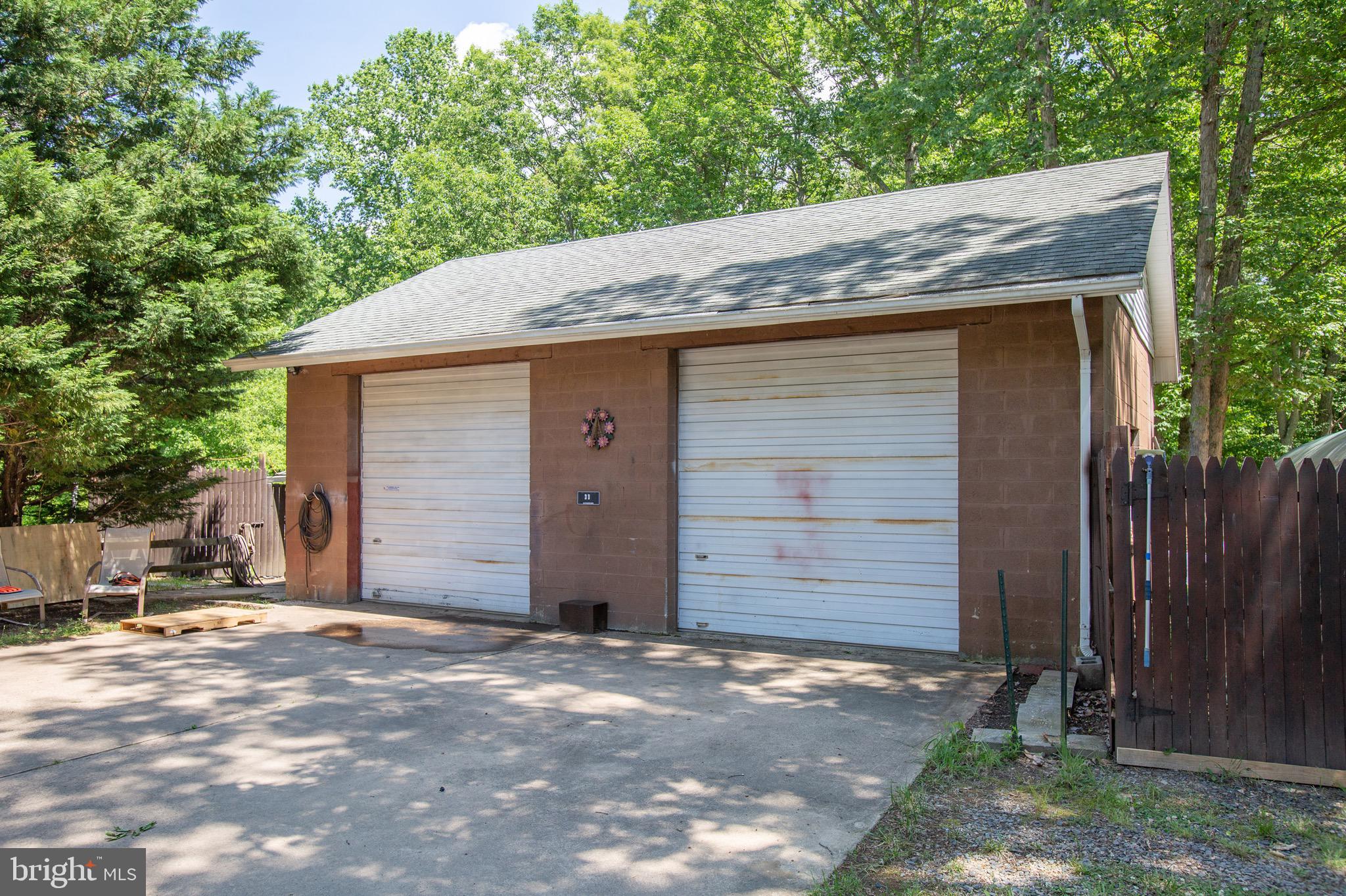 6908 Token Valley Road Manassas, VA 20112 - Photo 52 of 59 Detached mechanic’s garage