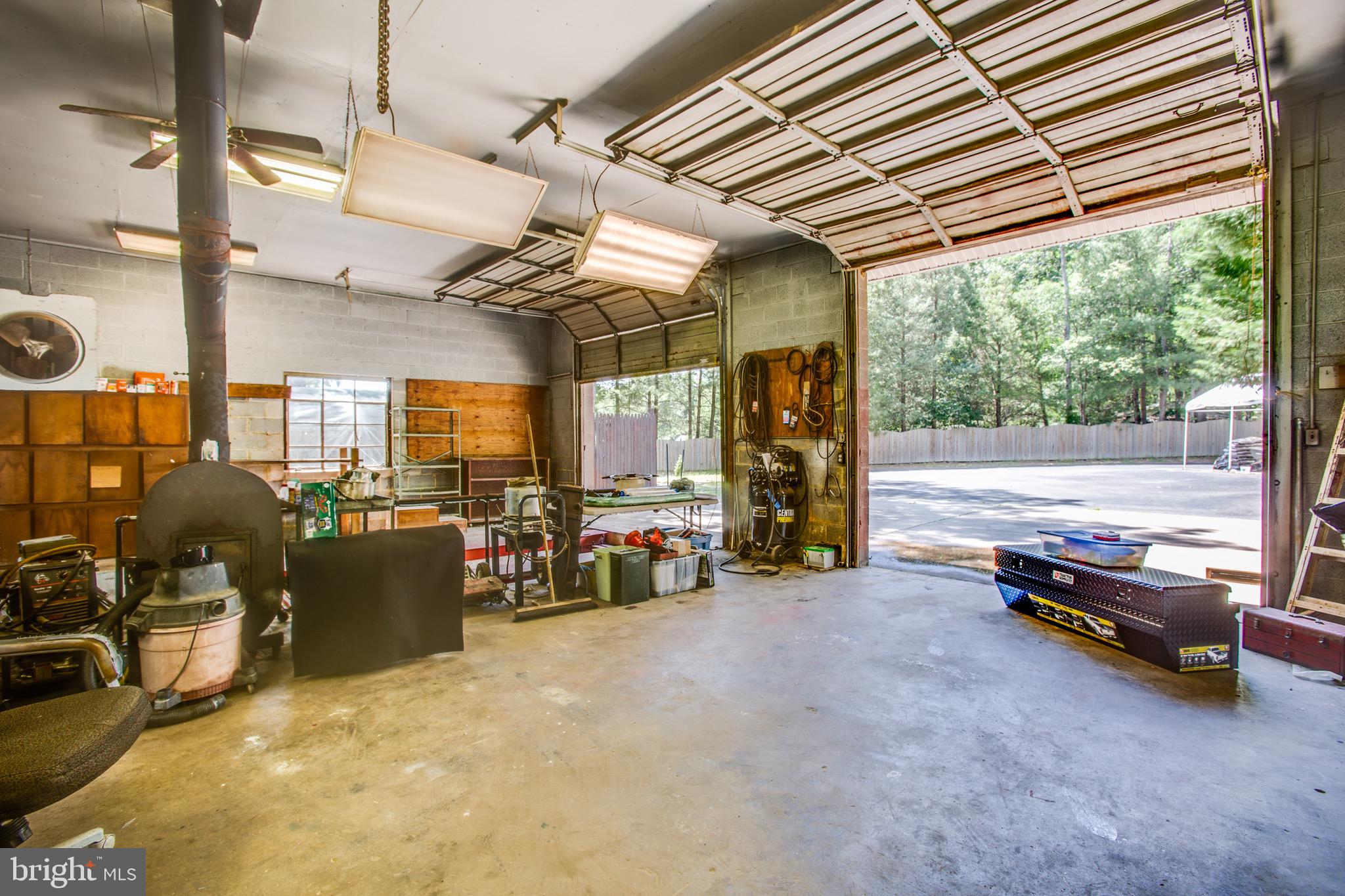 6908 Token Valley Road Manassas, VA 20112 - Photo 55 of 59 Two oversized bay doors