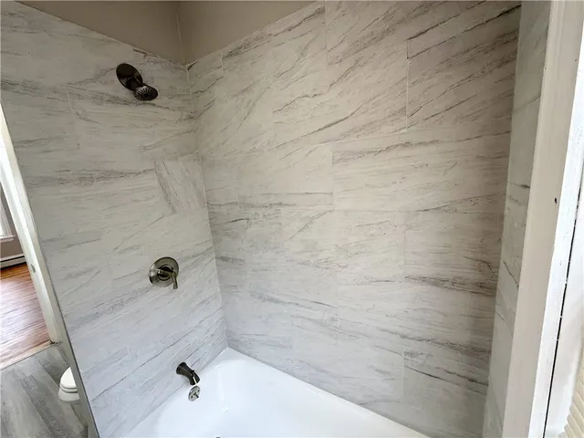 $2,000 | 43 Fruit Hill Avenue, Unit 2, Providence, RI 02909