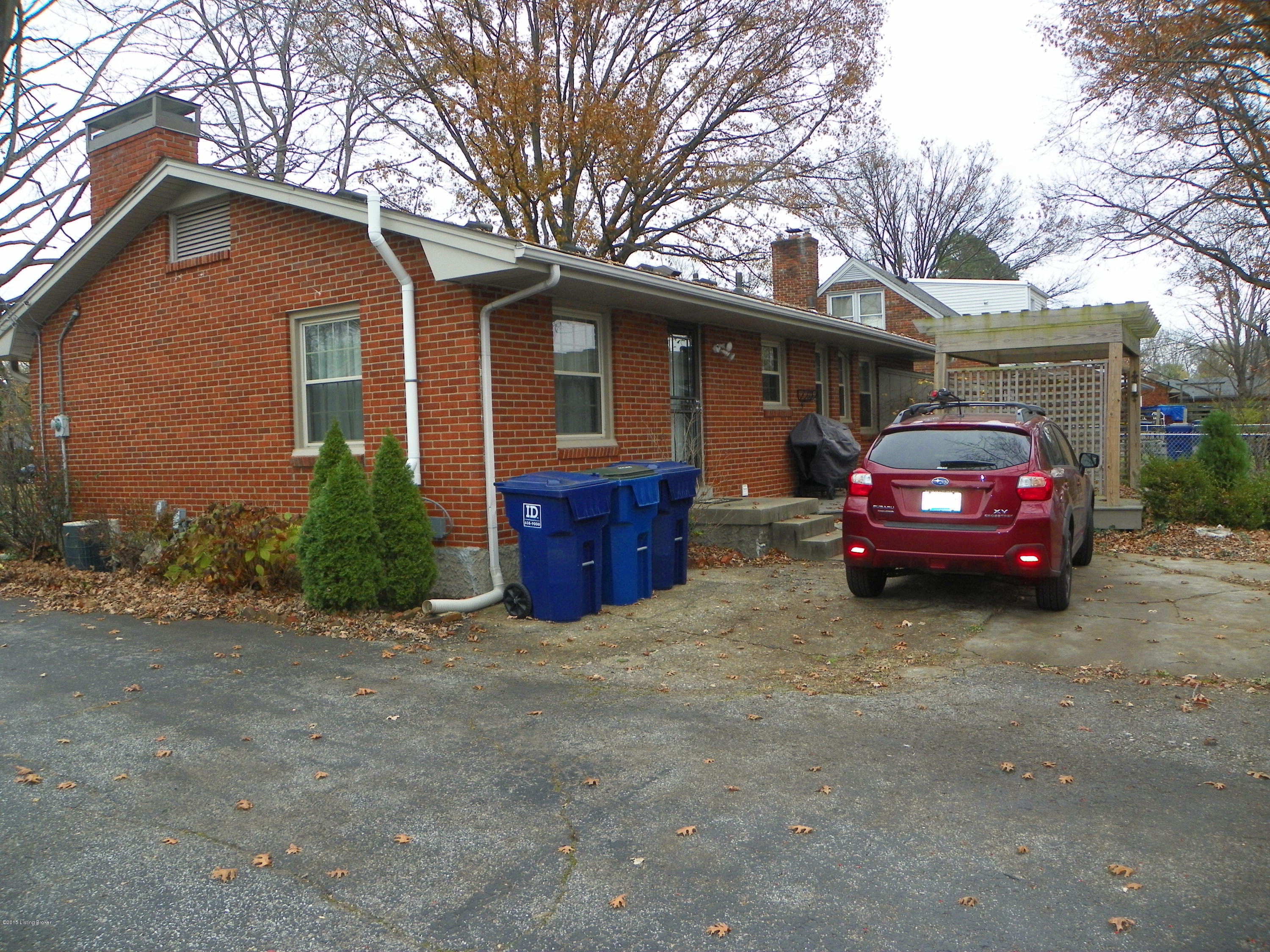 808 Stivers Road Louisville, KY 40207 - Photo 3 of 27 005