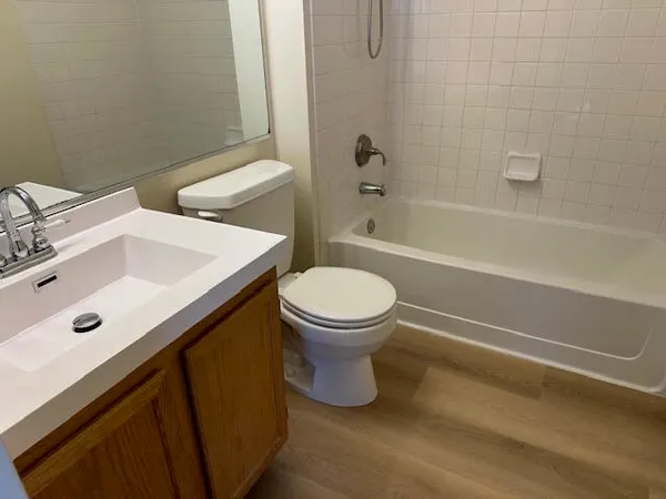 $2,500 | 1217 Regent Drive, Mundelein, IL 60060