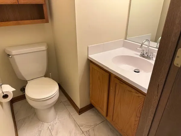 $2,500 | 1217 Regent Drive, Mundelein, IL 60060