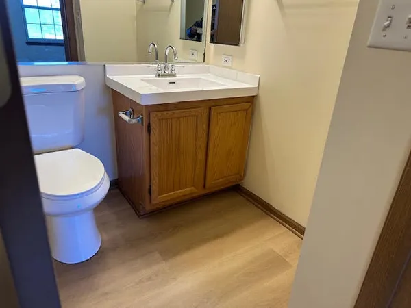 $2,500 | 1217 Regent Drive, Mundelein, IL 60060