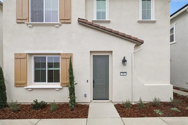 $585,000 | 14545 Southpointe Drive, Unit 54, Folsom, CA 95630