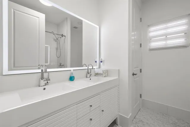 $2,875,000 | 9850 Bay Leaf Court, Parkland, FL 33076