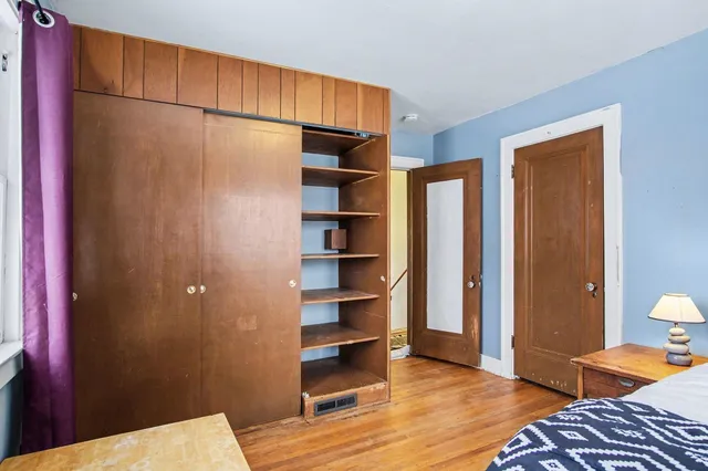 $230,000 | 923 Myrtle Street Northwest, Grand Rapids, MI 49504