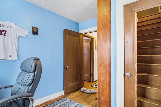 $230,000 | 923 Myrtle Street Northwest, Grand Rapids, MI 49504