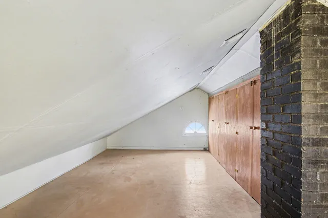 $230,000 | 923 Myrtle Street Northwest, Grand Rapids, MI 49504